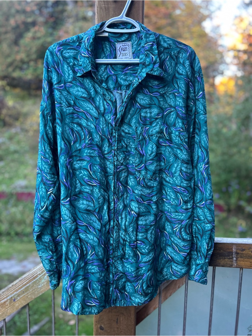 Vintage Teal Leaf-Print Lightweight Shirt • Medium